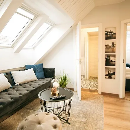 Again Nygata 1 아파트호텔 4*